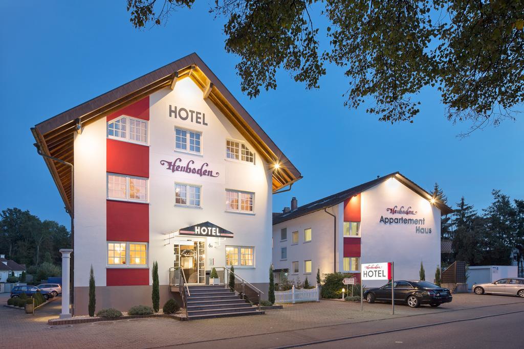 Hotel Heuboden Umkirch Exterior photo